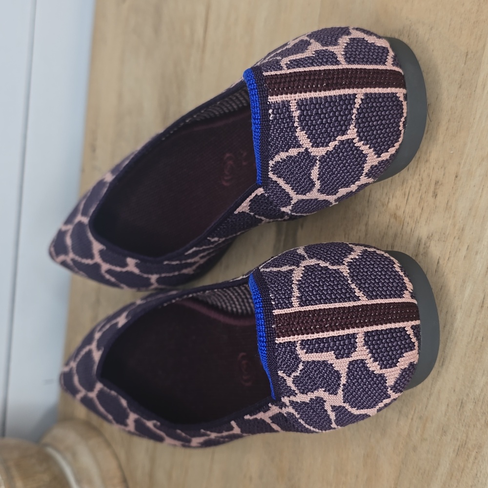 Rothy's The Point in Violet Giraffe, size 9 - Picture 4 of 10